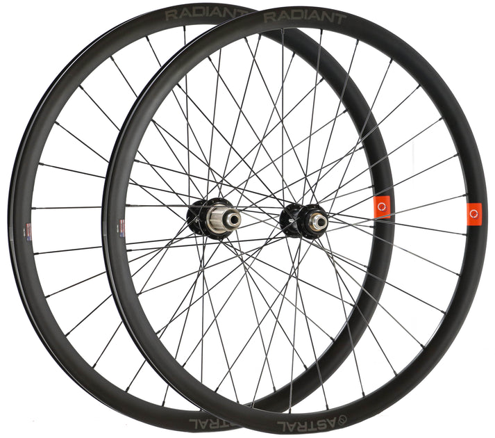 パーツ Astral Cycling radiant disc rim 700c 28h Radiant Disc Wheelset, Astral Approach hubs – Astral Cycling