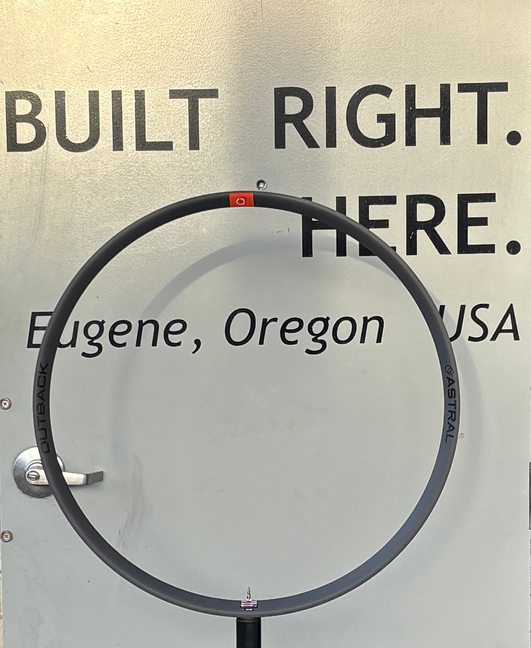 Rimuページ Outback Stealth Rim, Alloy, 700c/650b - Limited Edition – Astral